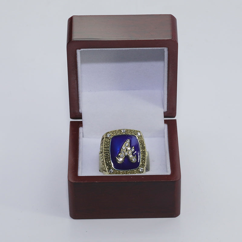 1999 MLB Atlanta Braves Championship Replica Ring