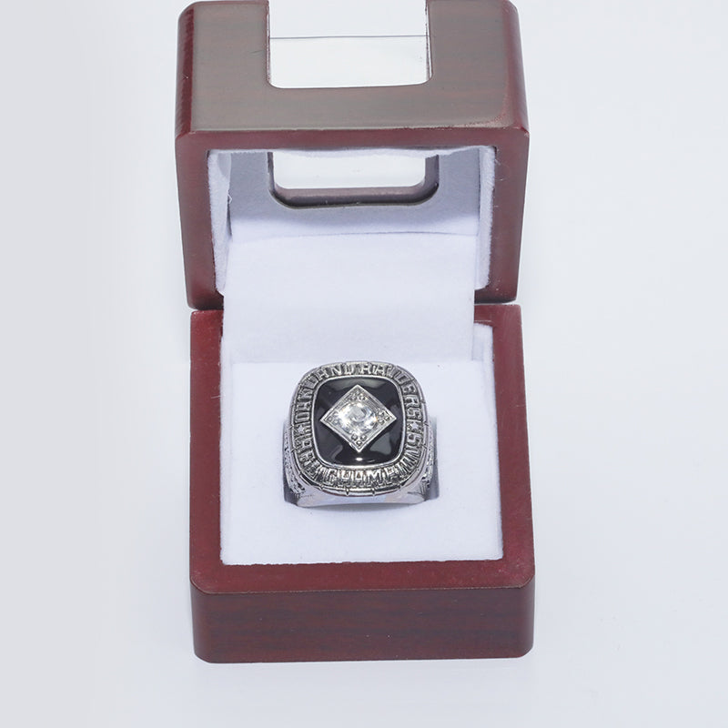 1967 NFL Los Angeles Raiders Championship Replica Ring