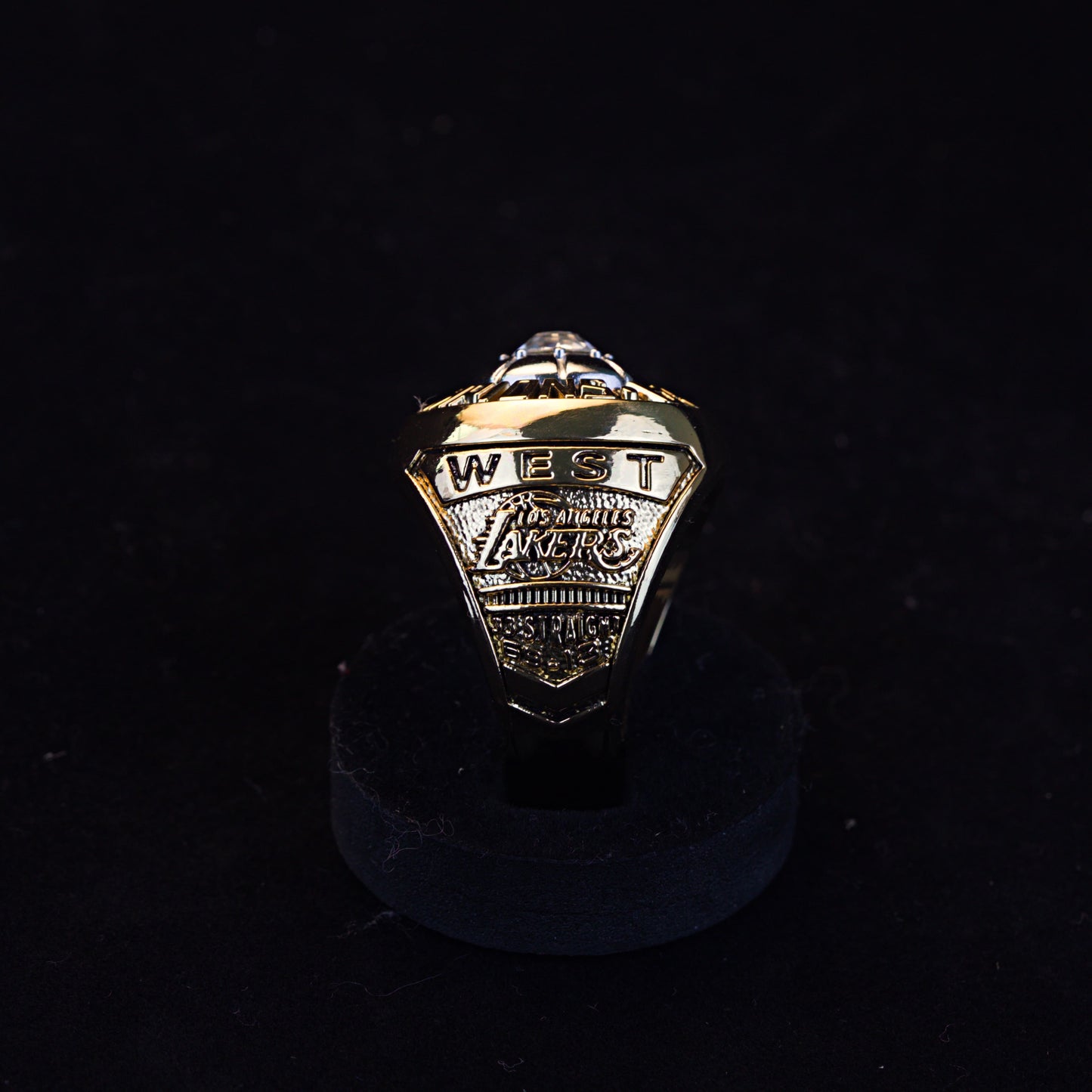 1972 NBA Los Angeles Lakers Championship Replica Ring