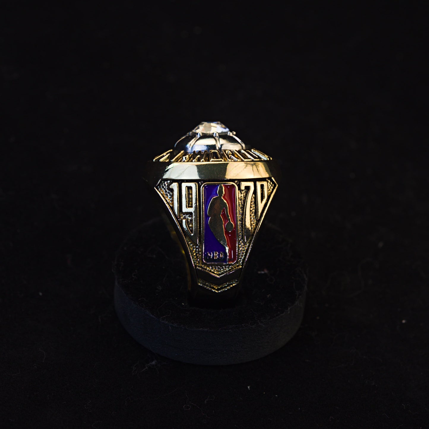 1970 NBA New York Knicks Championship Replica Ring