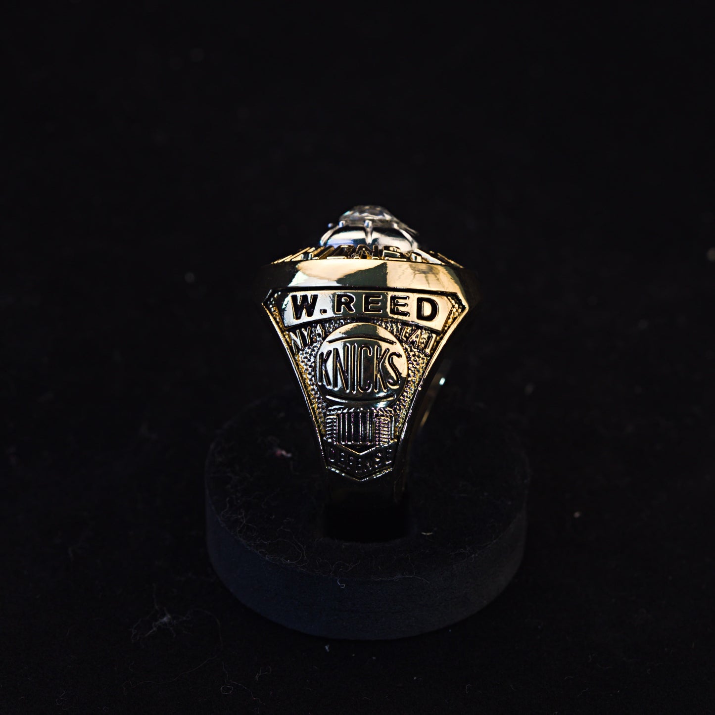 1970 NBA New York Knicks Championship Replica Ring