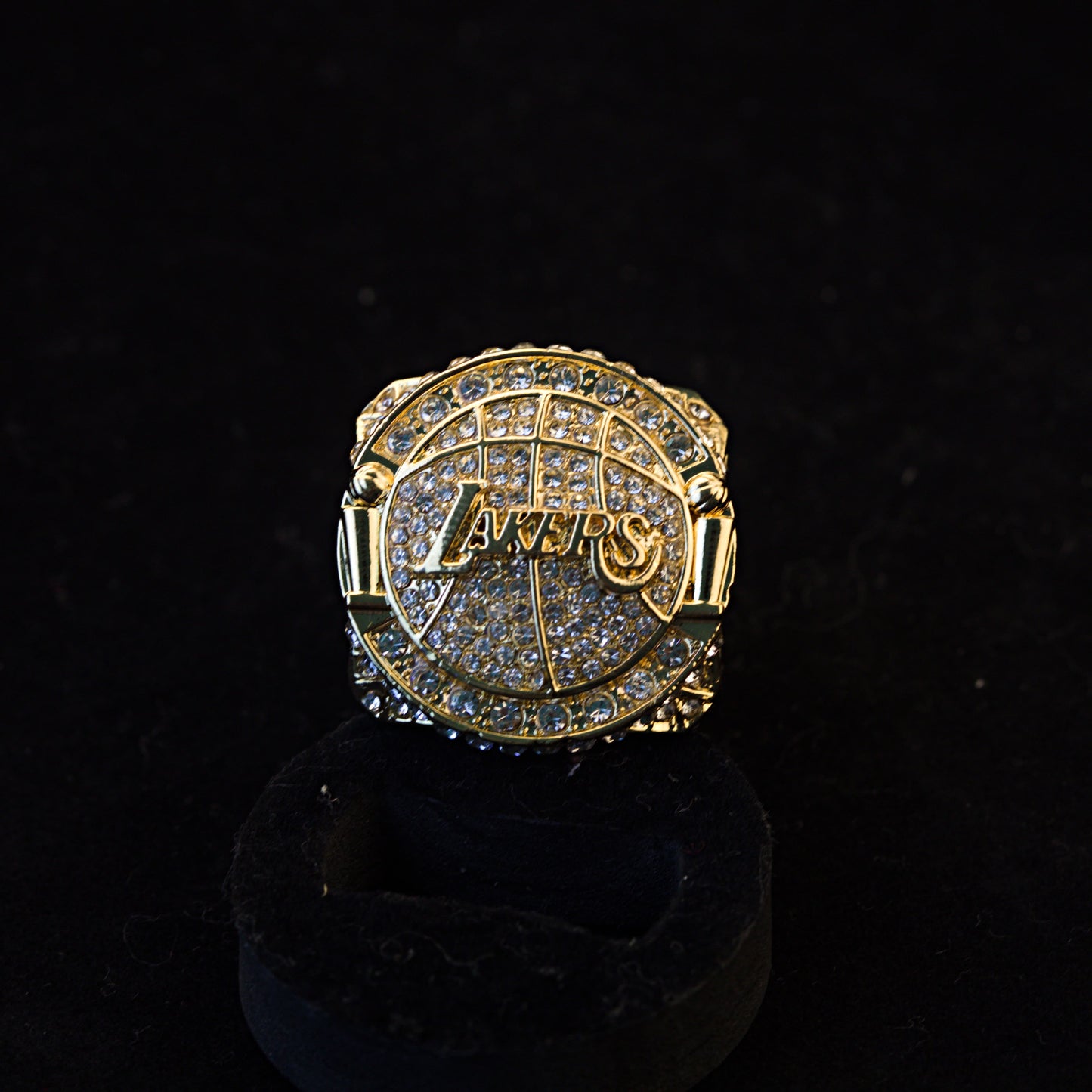 2010 NBA Los Angeles Lakers Championship Replica Ring