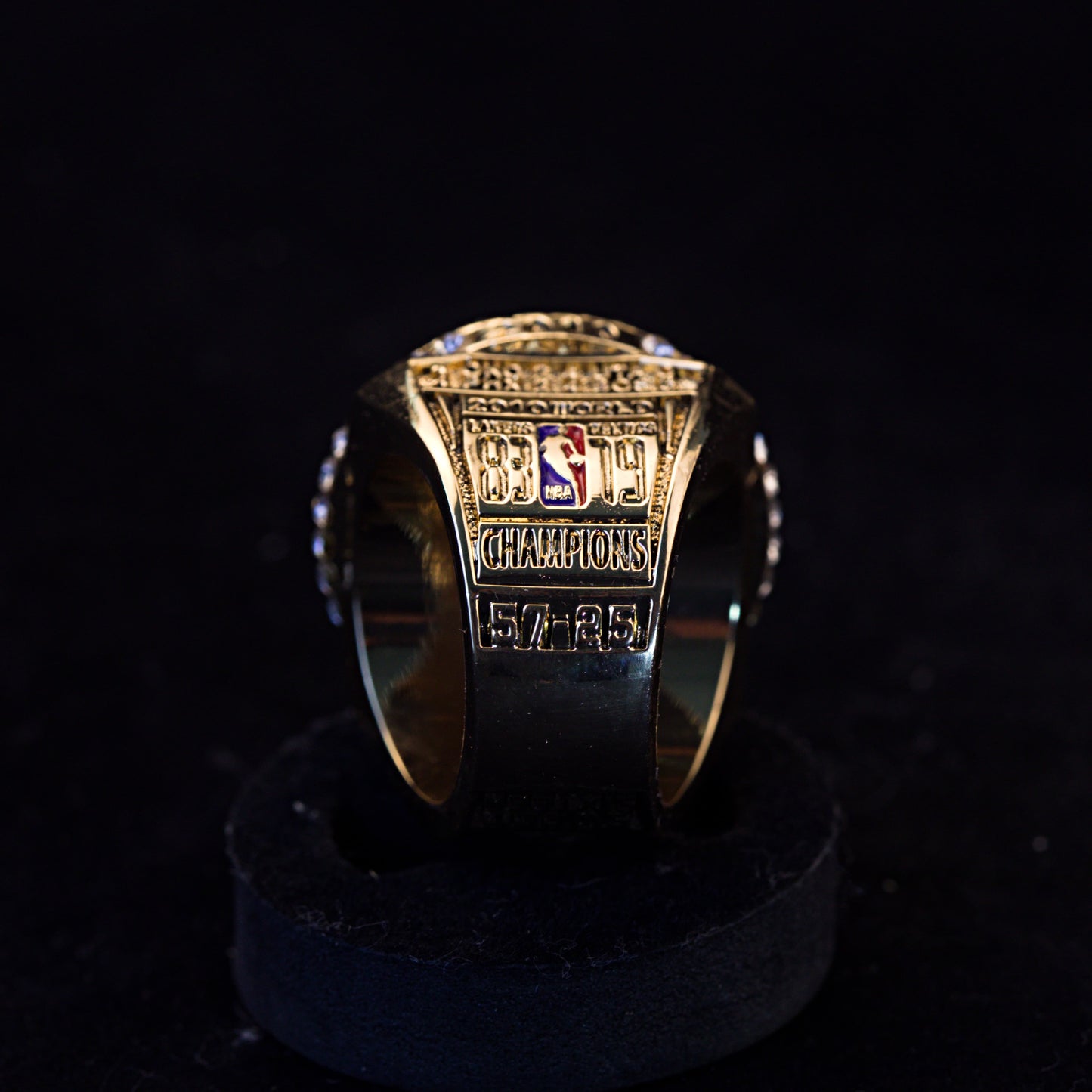 2010 NBA Los Angeles Lakers Championship Replica Ring