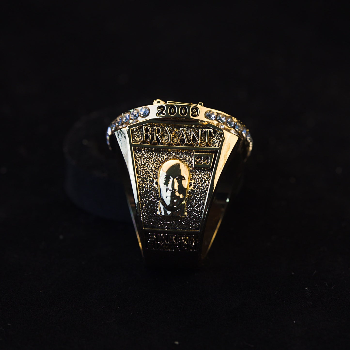 2010 NBA Los Angeles Lakers Championship Replica Ring