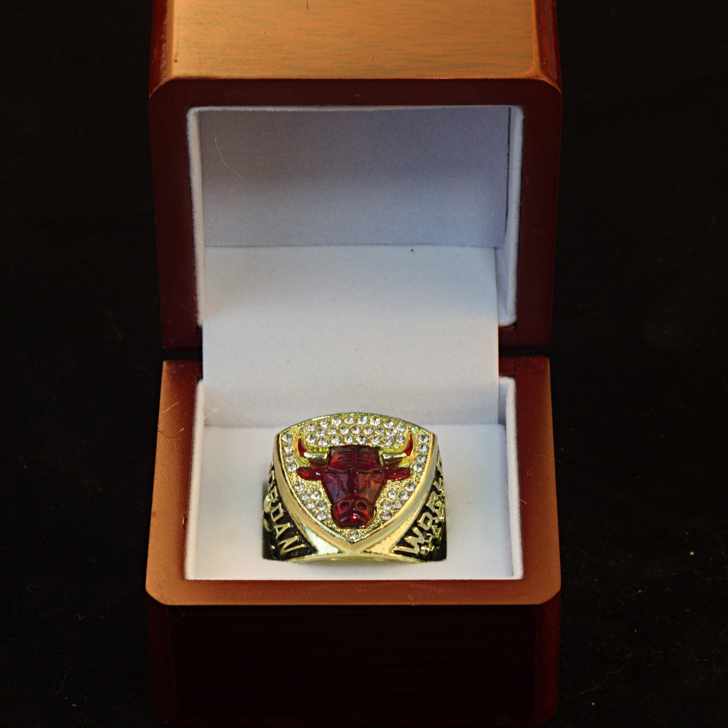 1993 NBA Chicago Bulls Championship Replica Ring