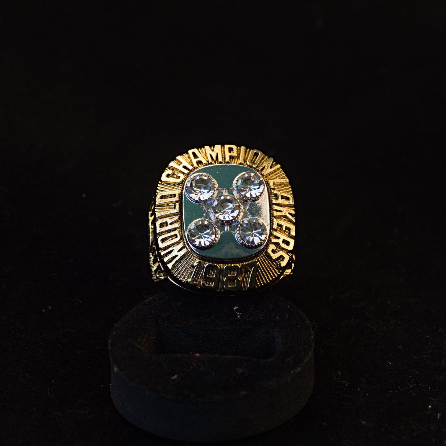 1987 NBA Los Angeles Lakers Championship Replica Ring