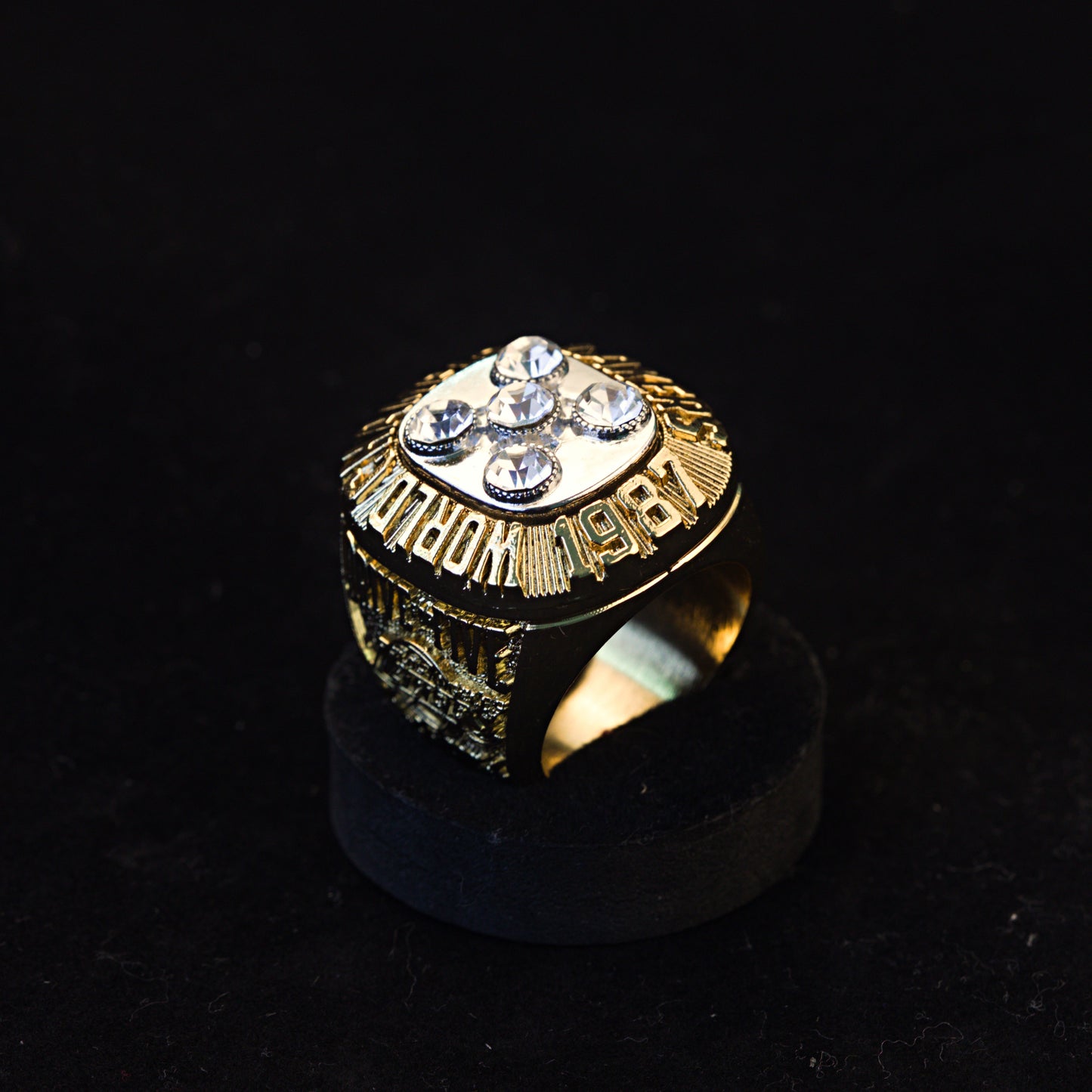 1987 NBA Los Angeles Lakers Championship Replica Ring