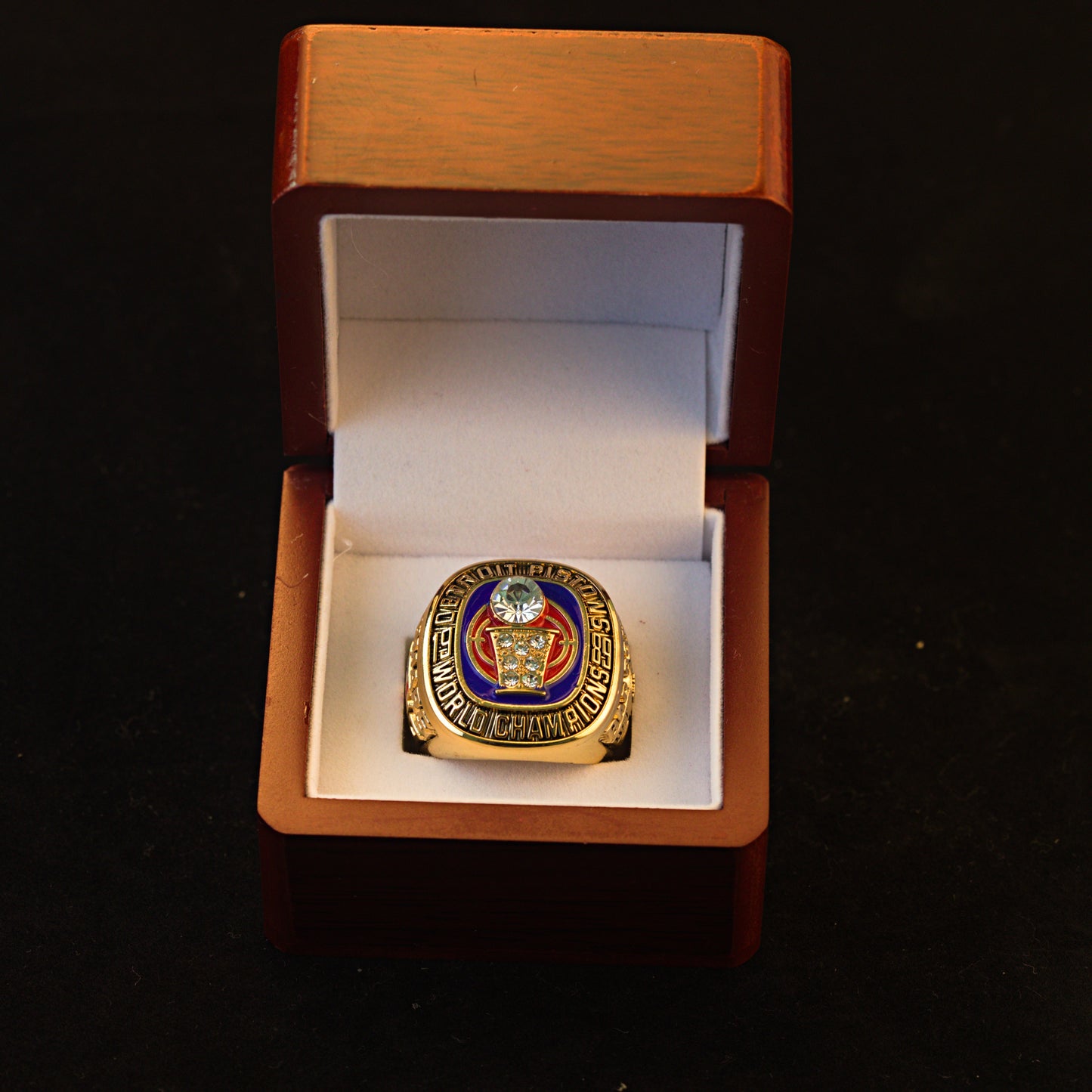 1989 NBA Detroit Pistons Championship Replica Ring