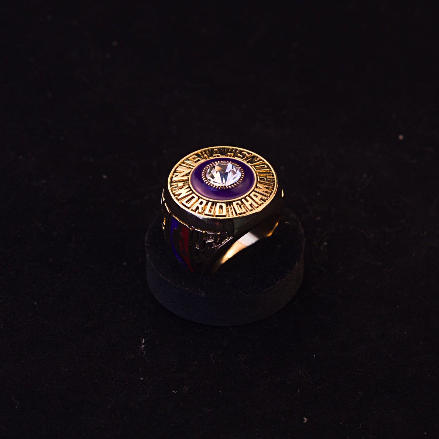 1982 NBA Los Angeles Lakers Championship Replica Ring