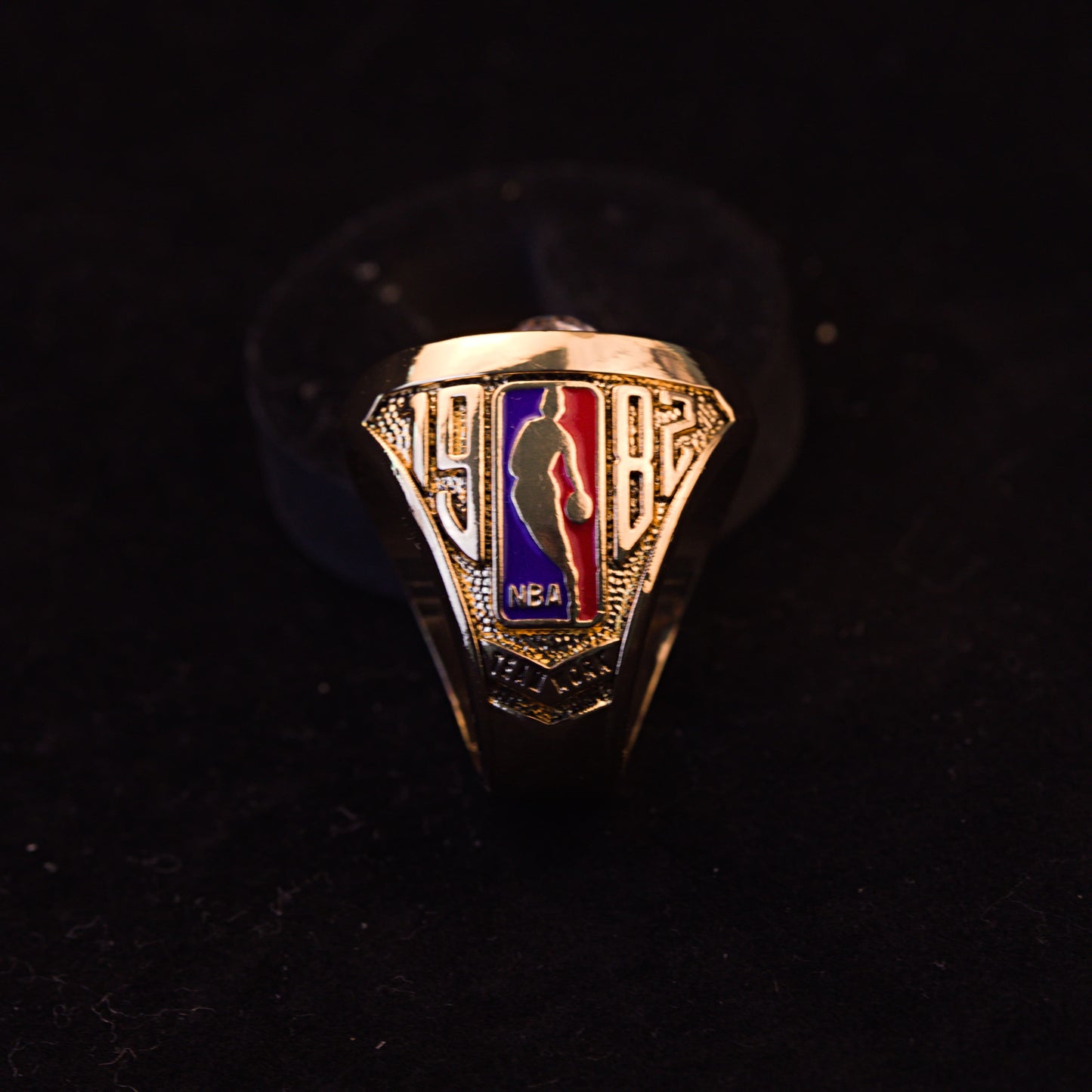 1982 NBA Los Angeles Lakers Championship Replica Ring