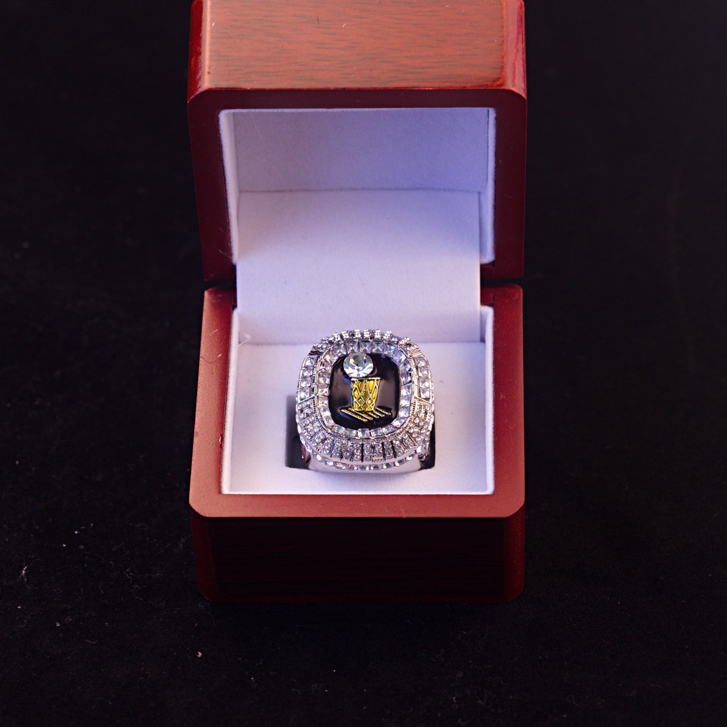 2006 NBA Miami Heat Championship Replica Ring