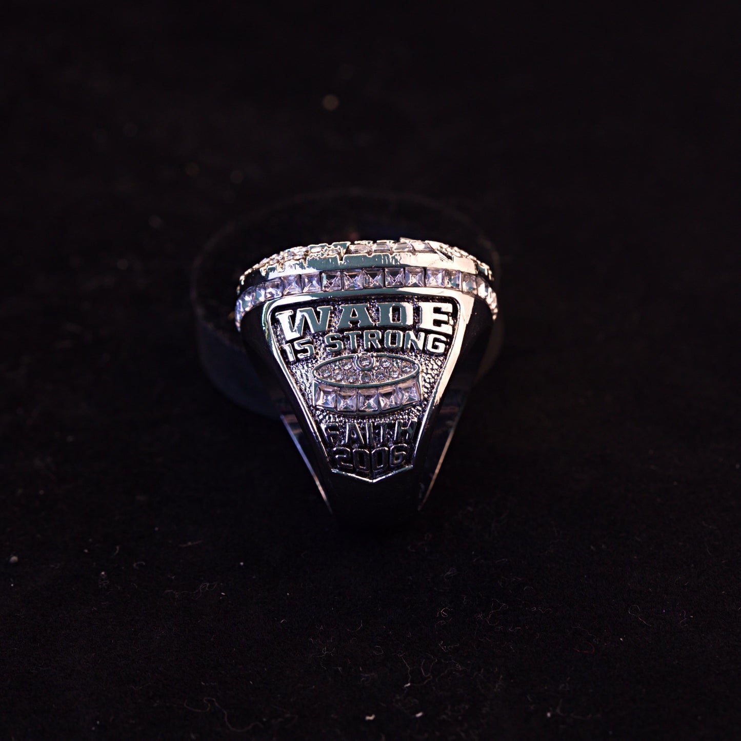 2006 NBA Miami Heat Championship Replica Ring