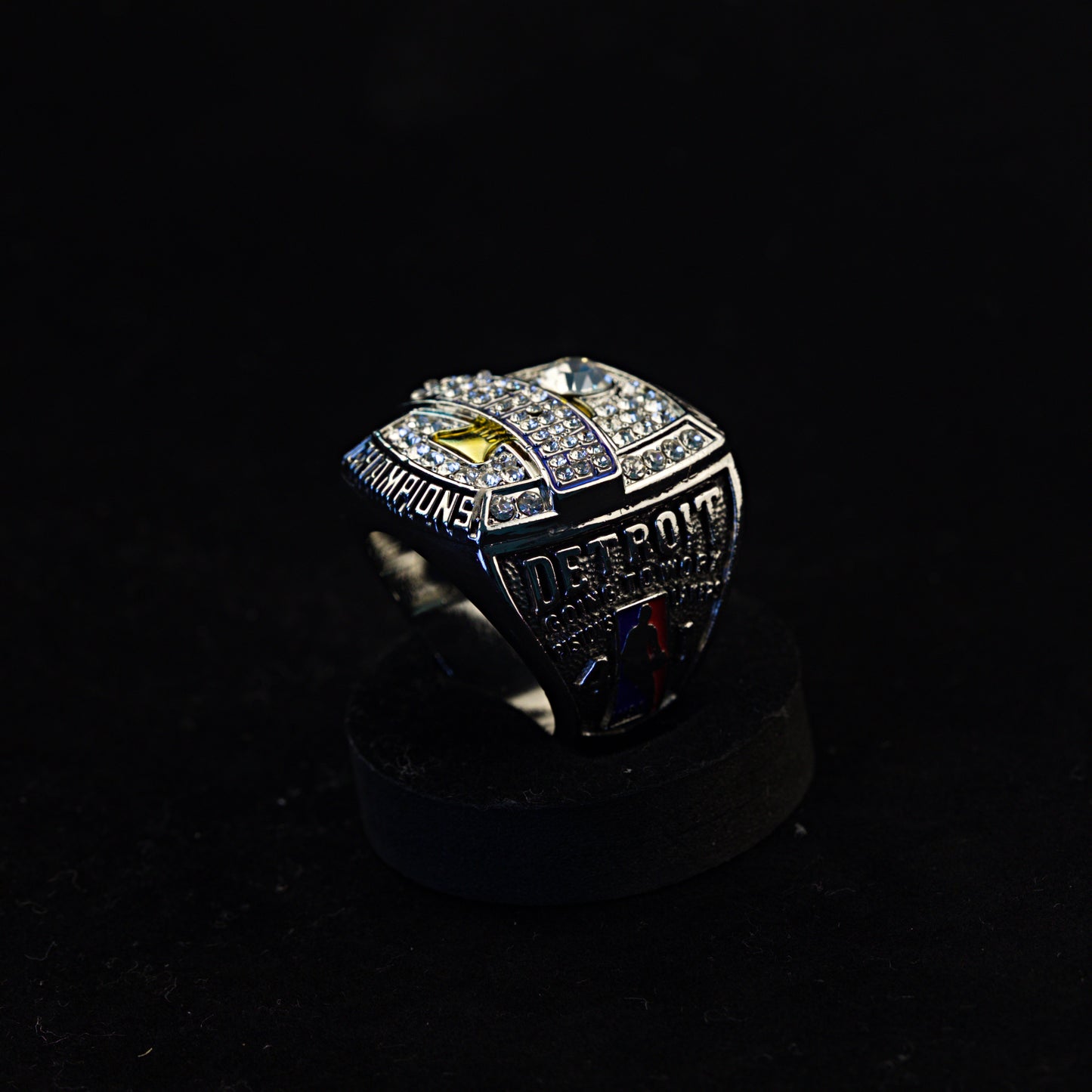 2004 NBA Detroit Pistons Championship Replica Ring