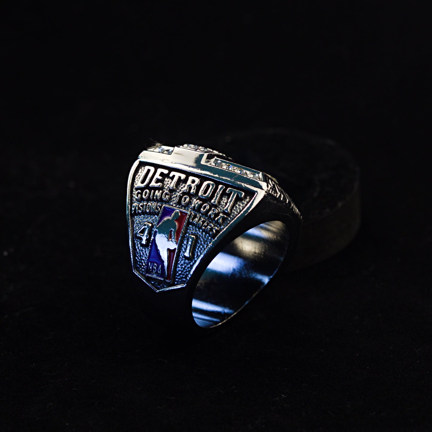 2004 NBA Detroit Pistons Championship Replica Ring