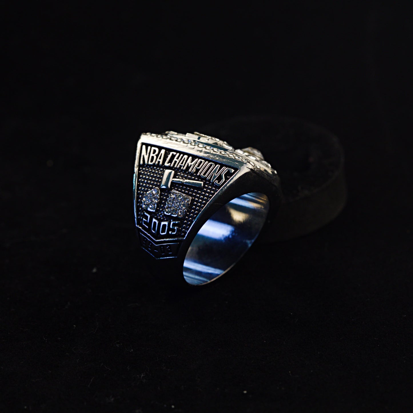 2005 NBA San Antonio Spurs Championship Replica Ring