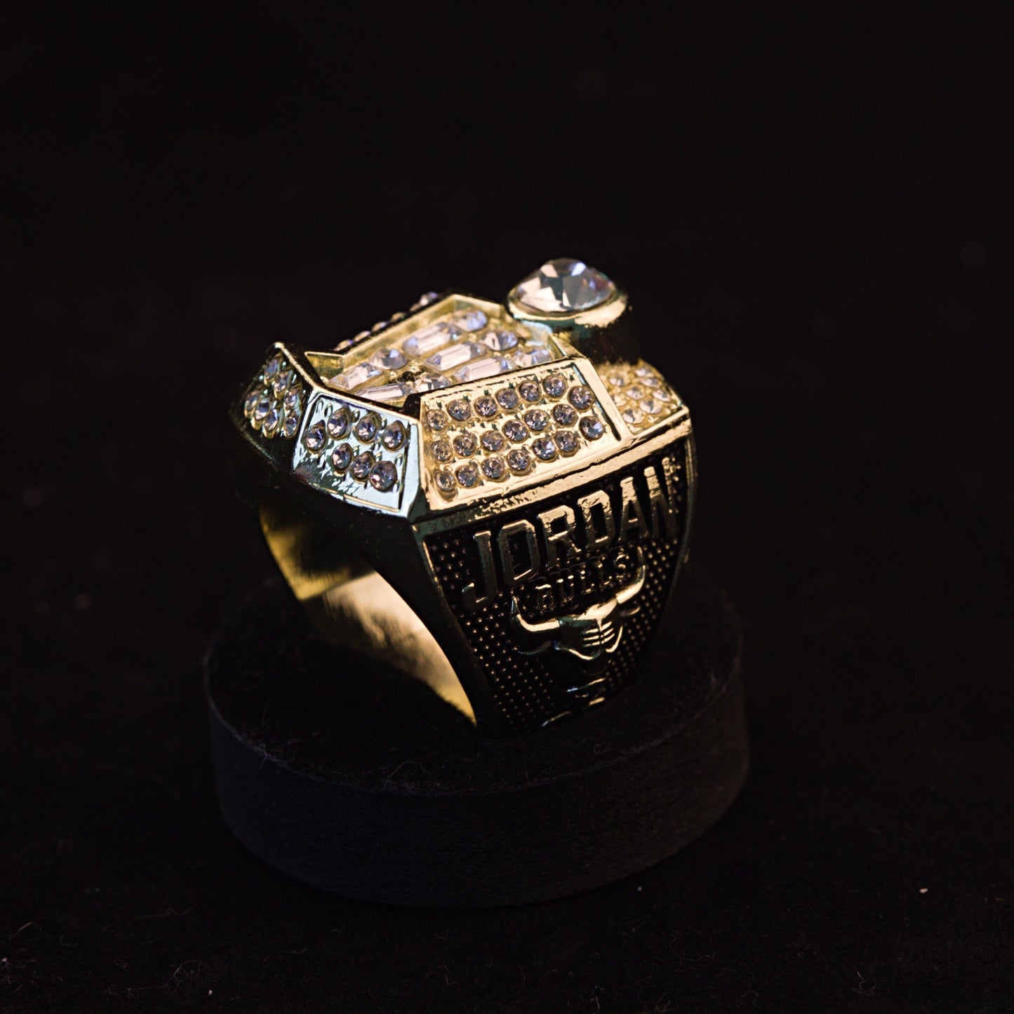 1998 NBA Chicago Bulls Championship Replica Ring