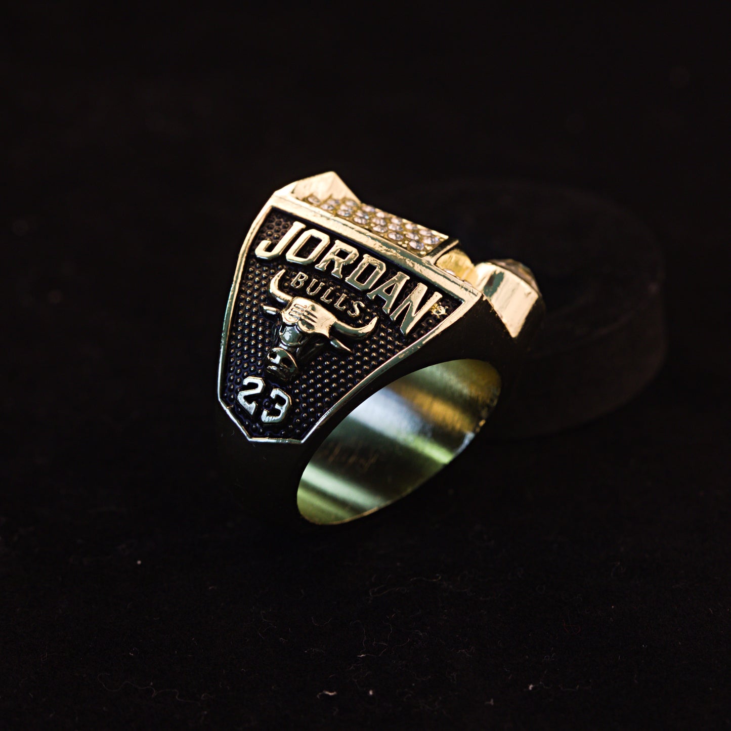 1998 NBA Chicago Bulls Championship Replica Ring