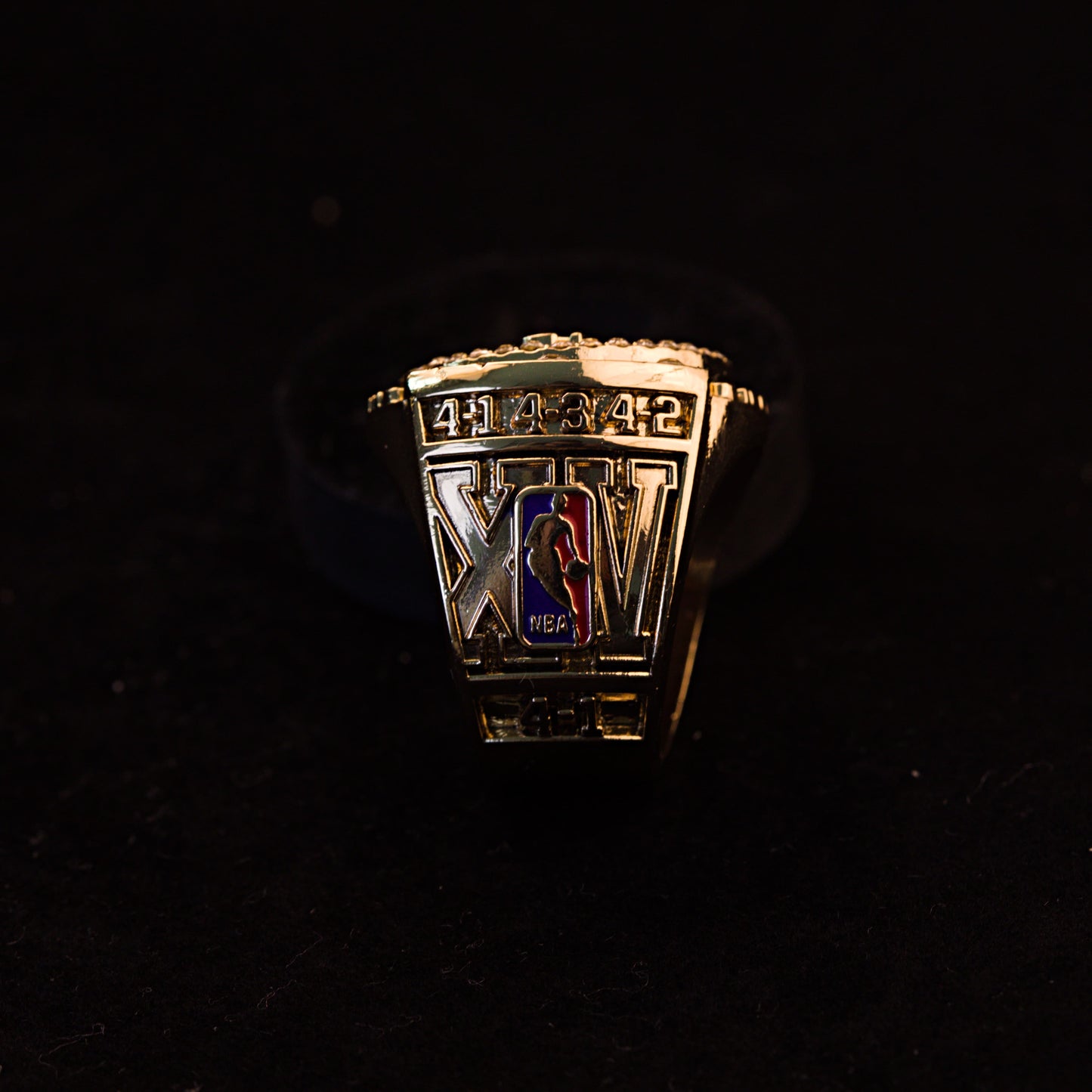 2009 NBA Los Angeles Lakers Championship Replica Ring