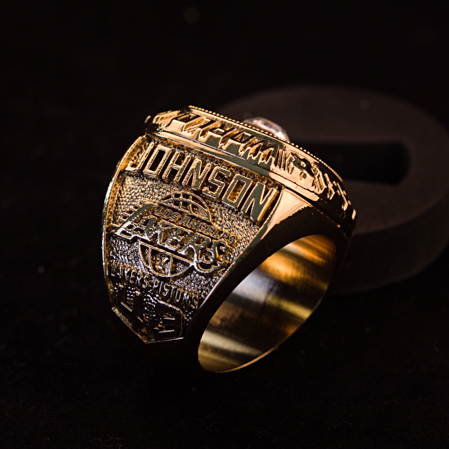 1988 NBA Los Angeles Lakers Championship Replica Ring