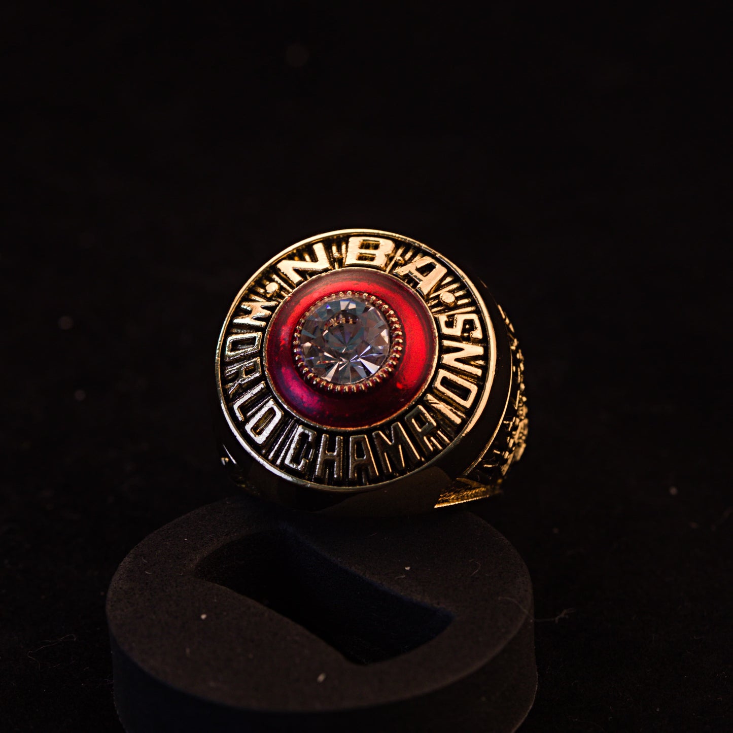 1983 NBA Philadelphia 76ers Championship Replica Ring