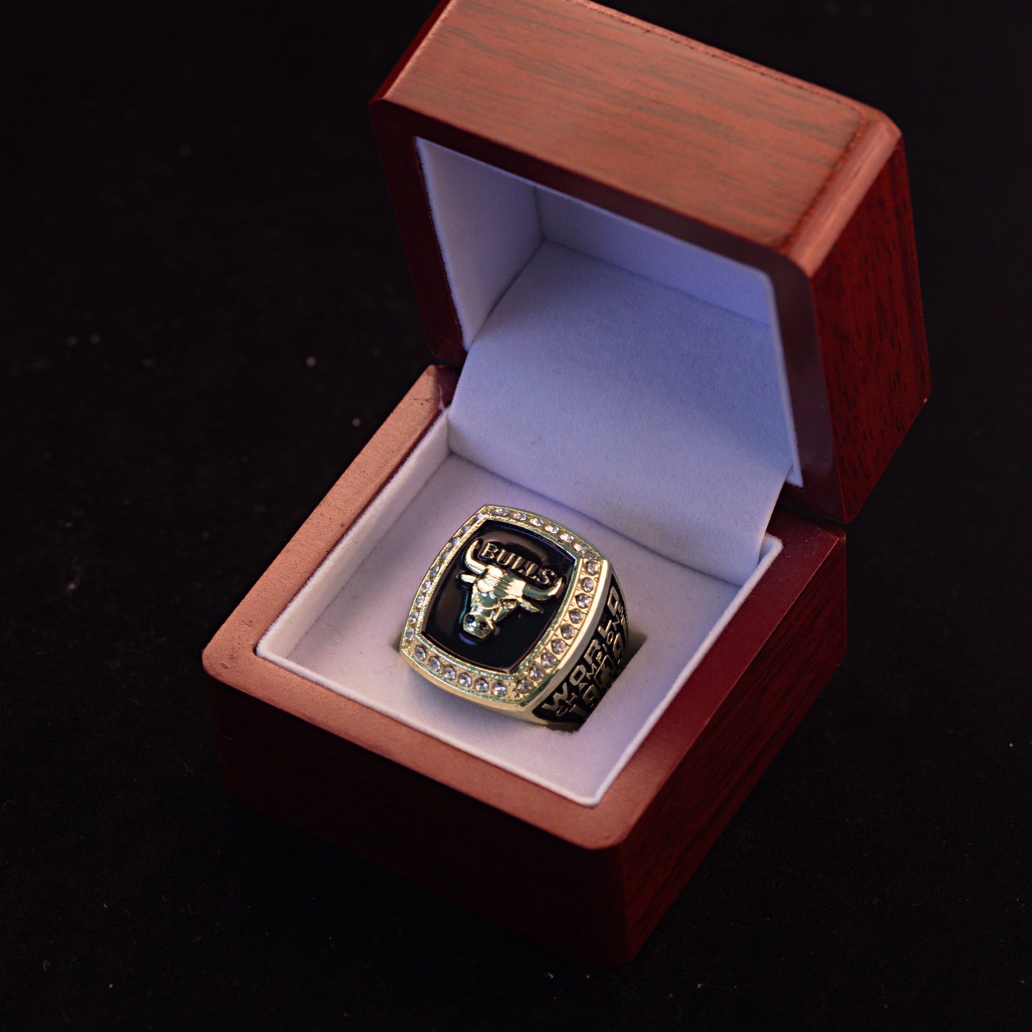 1991 NBA Chicago Bulls Championship Replica Ring