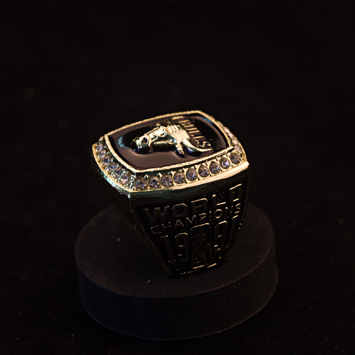 1991 NBA Chicago Bulls Championship Replica Ring