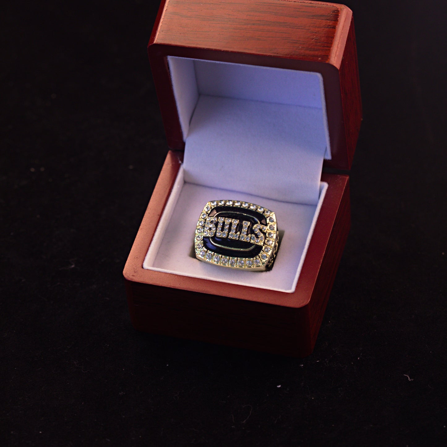 1992 NBA Chicago Bulls Championship Replica Ring