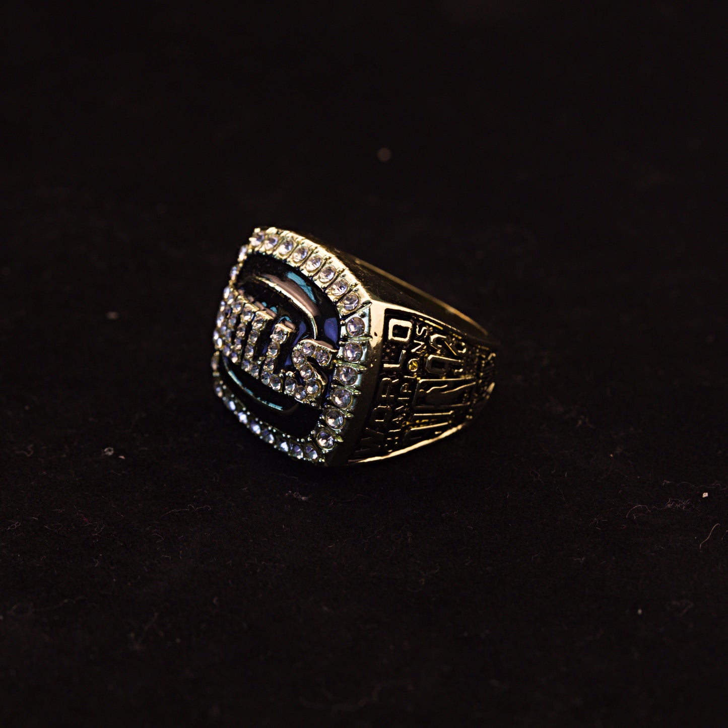 1992 NBA Chicago Bulls Championship Replica Ring