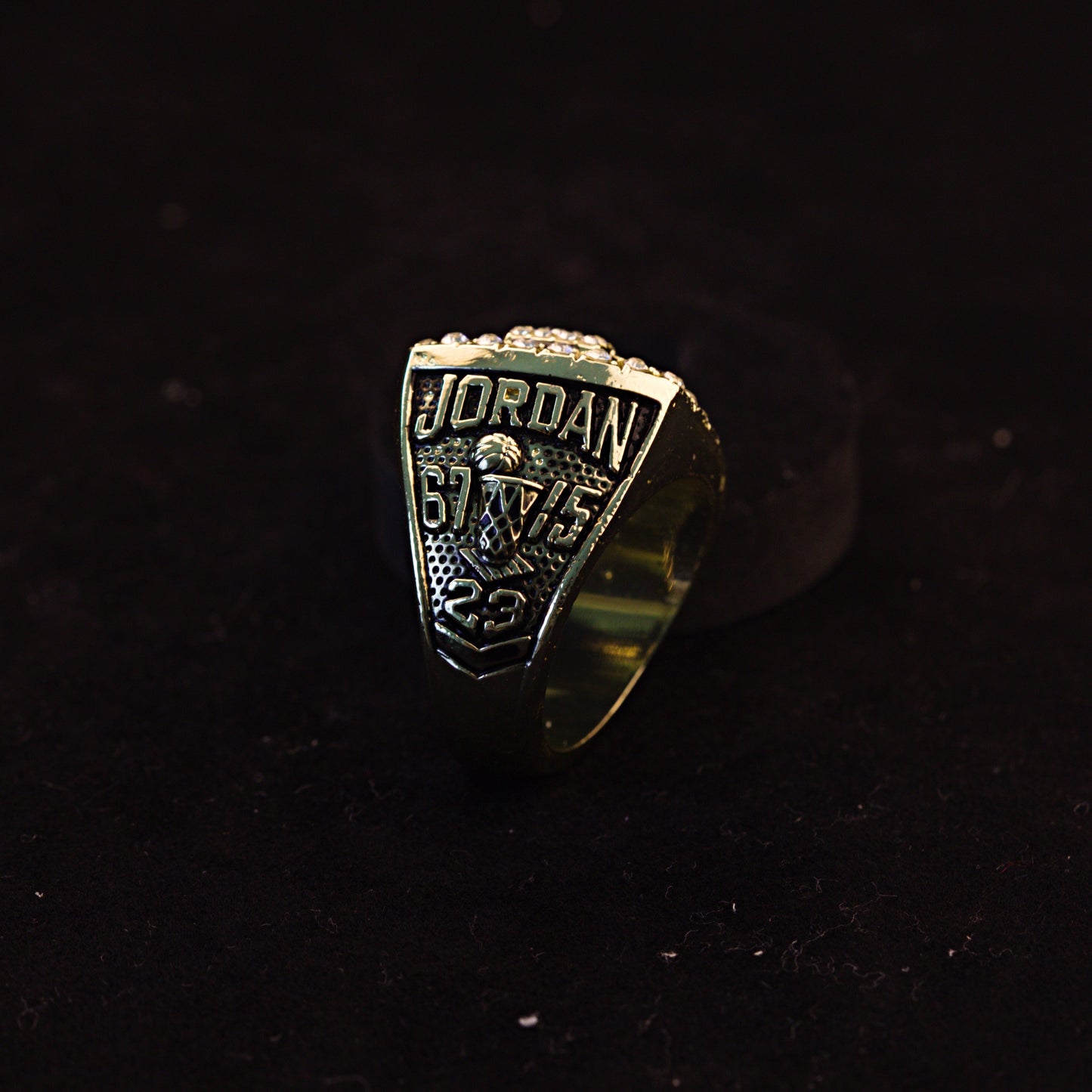 1992 NBA Chicago Bulls Championship Replica Ring