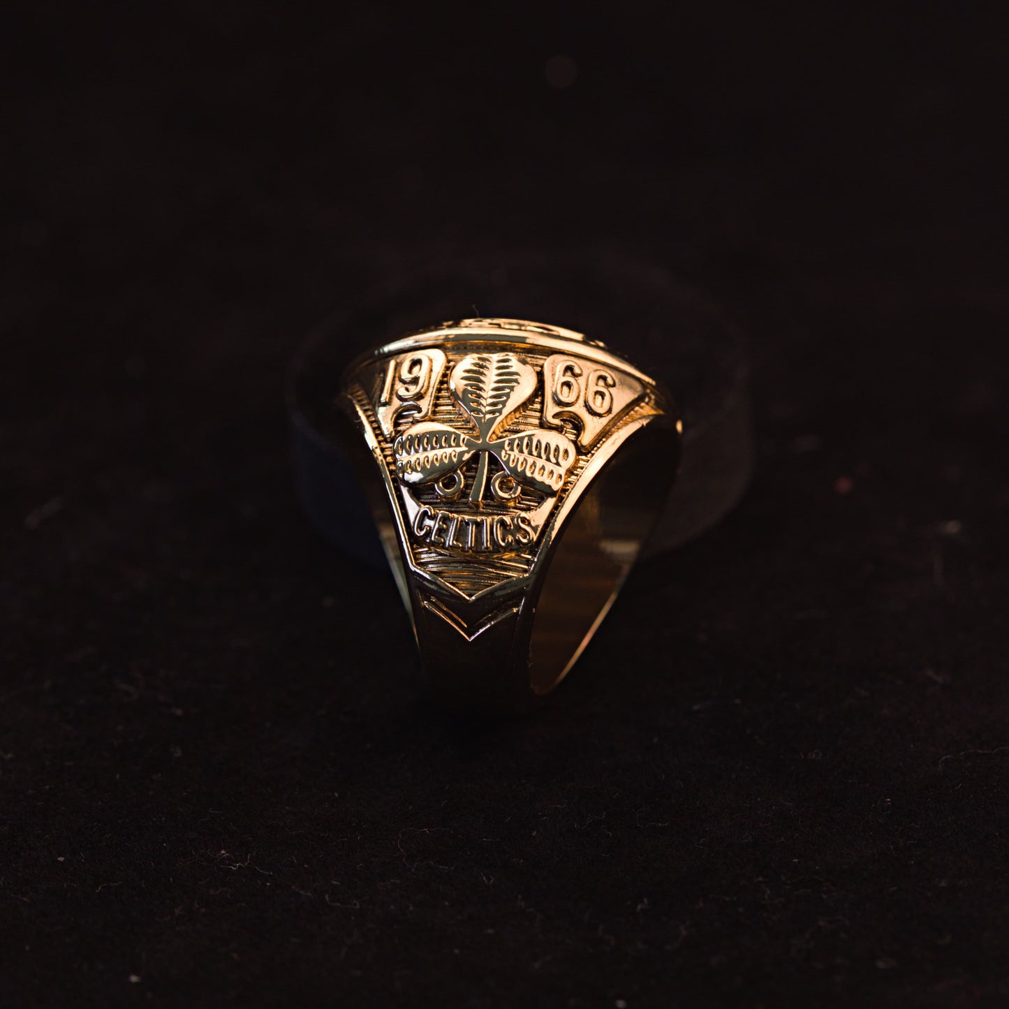 1966 NBA Boston Celtics Championship Replica Ring