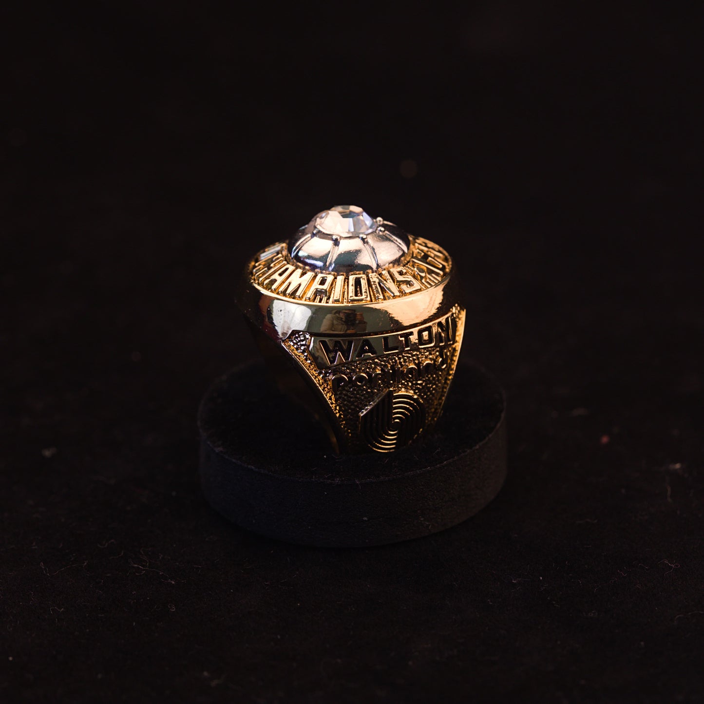 1977 NBA Portland Trail Blazers Championship Replica Ring