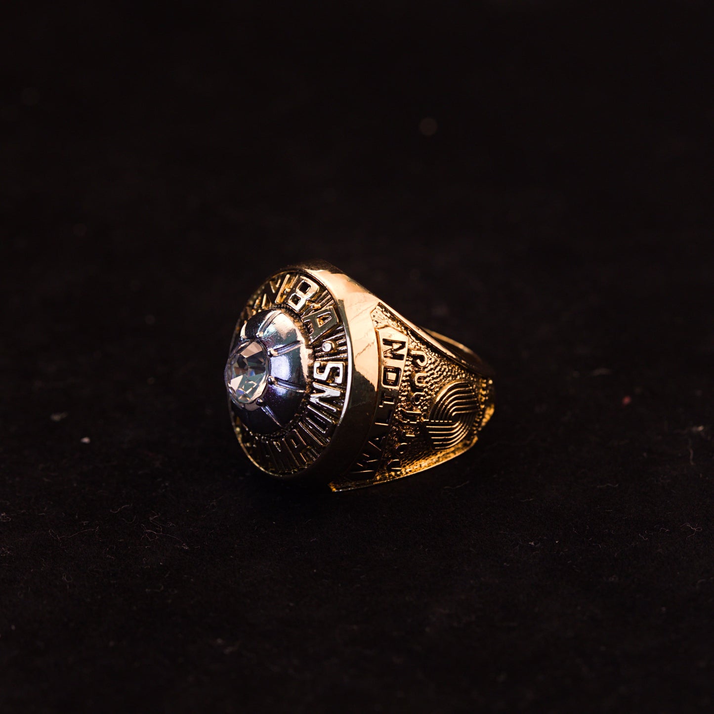 1977 NBA Portland Trail Blazers Championship Replica Ring