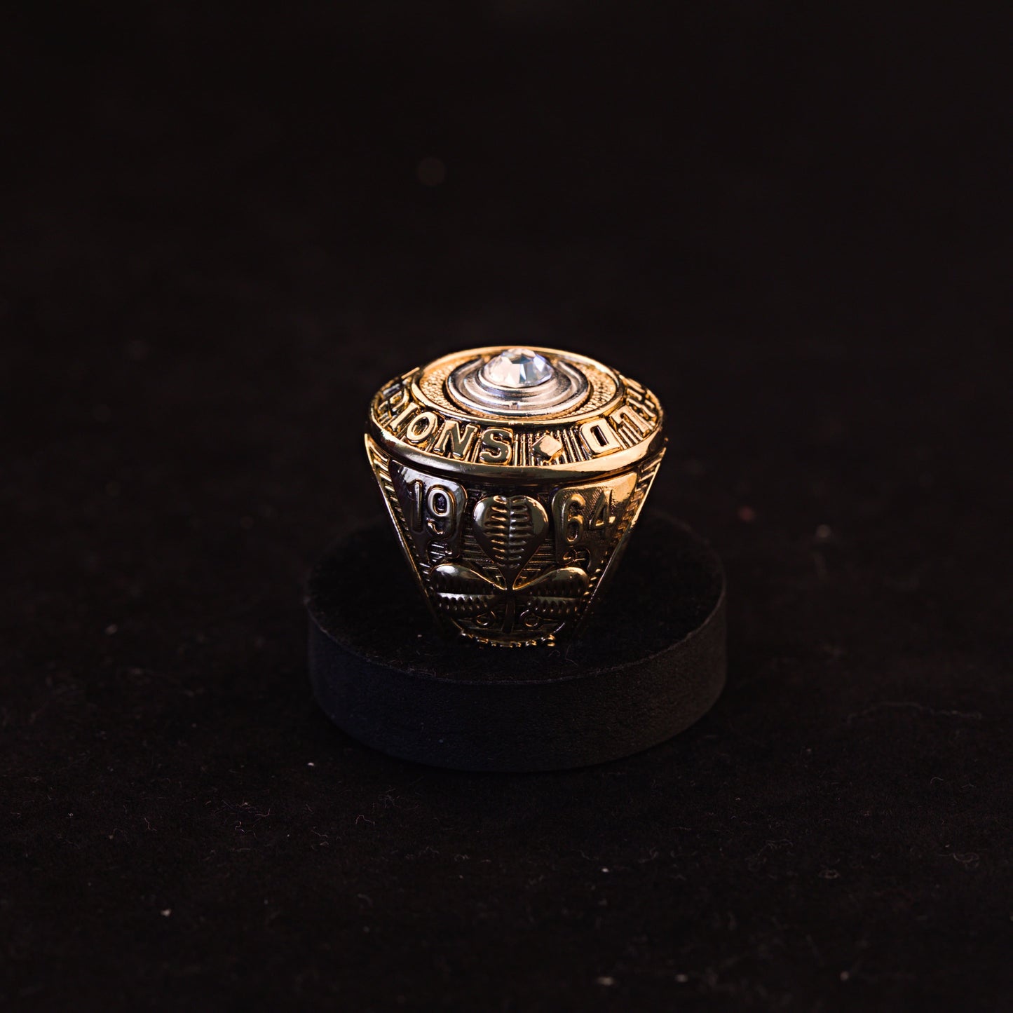 1964 NBA Boston Celtics Championship Replica Ring