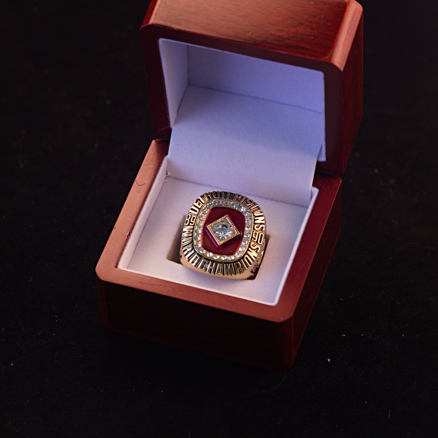 1990 NBA Detroit Pistons Championship Replica Ring