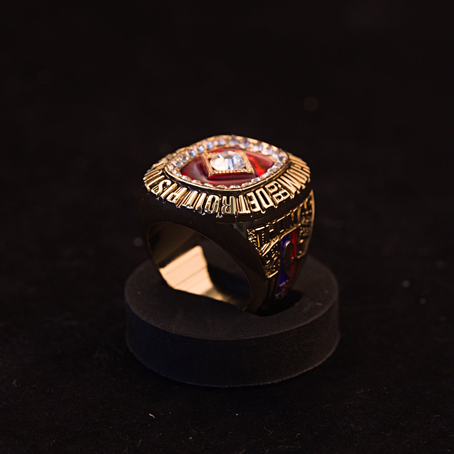 1990 NBA Detroit Pistons Championship Replica Ring