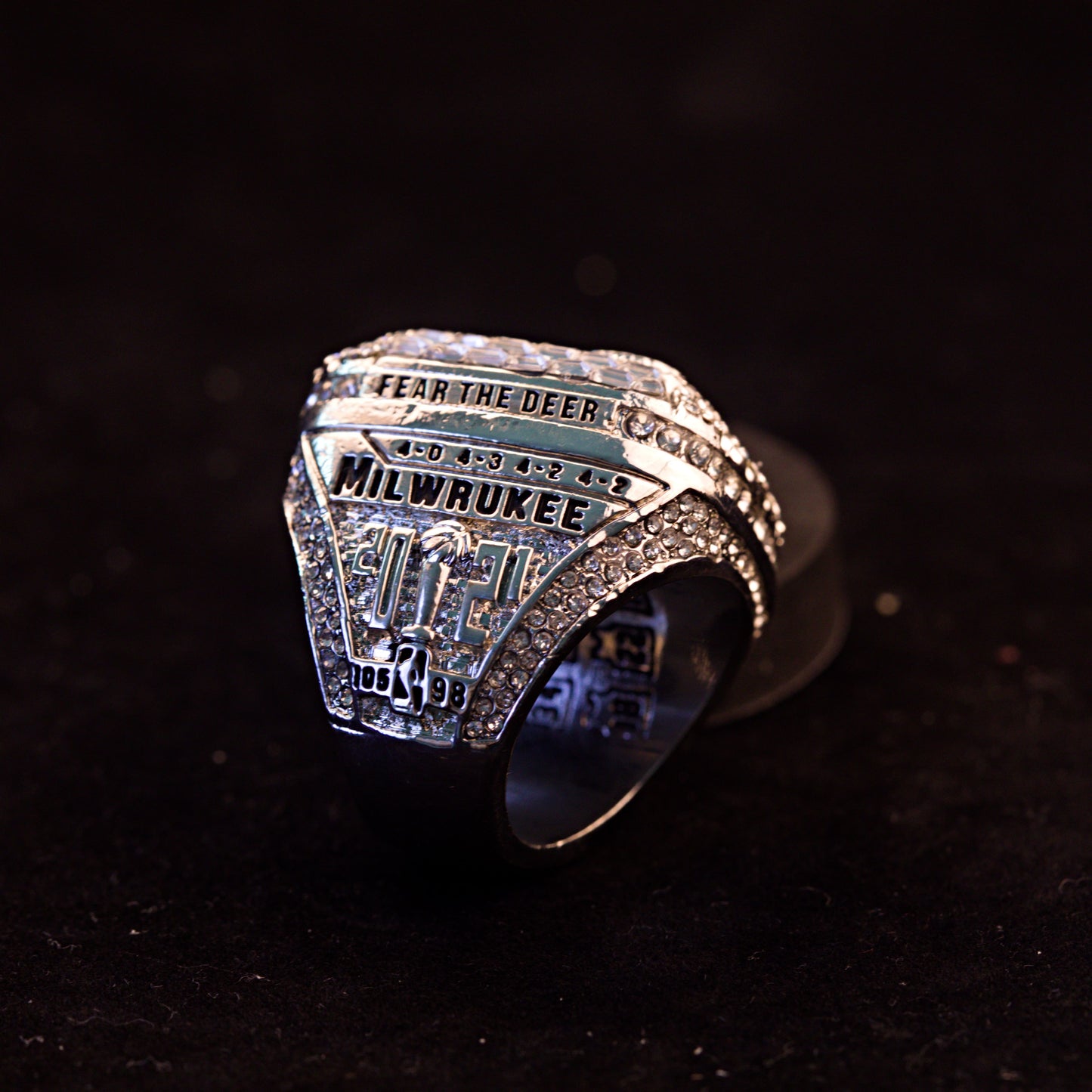 2021 Milwaukee Bucks Championship Replica Ring