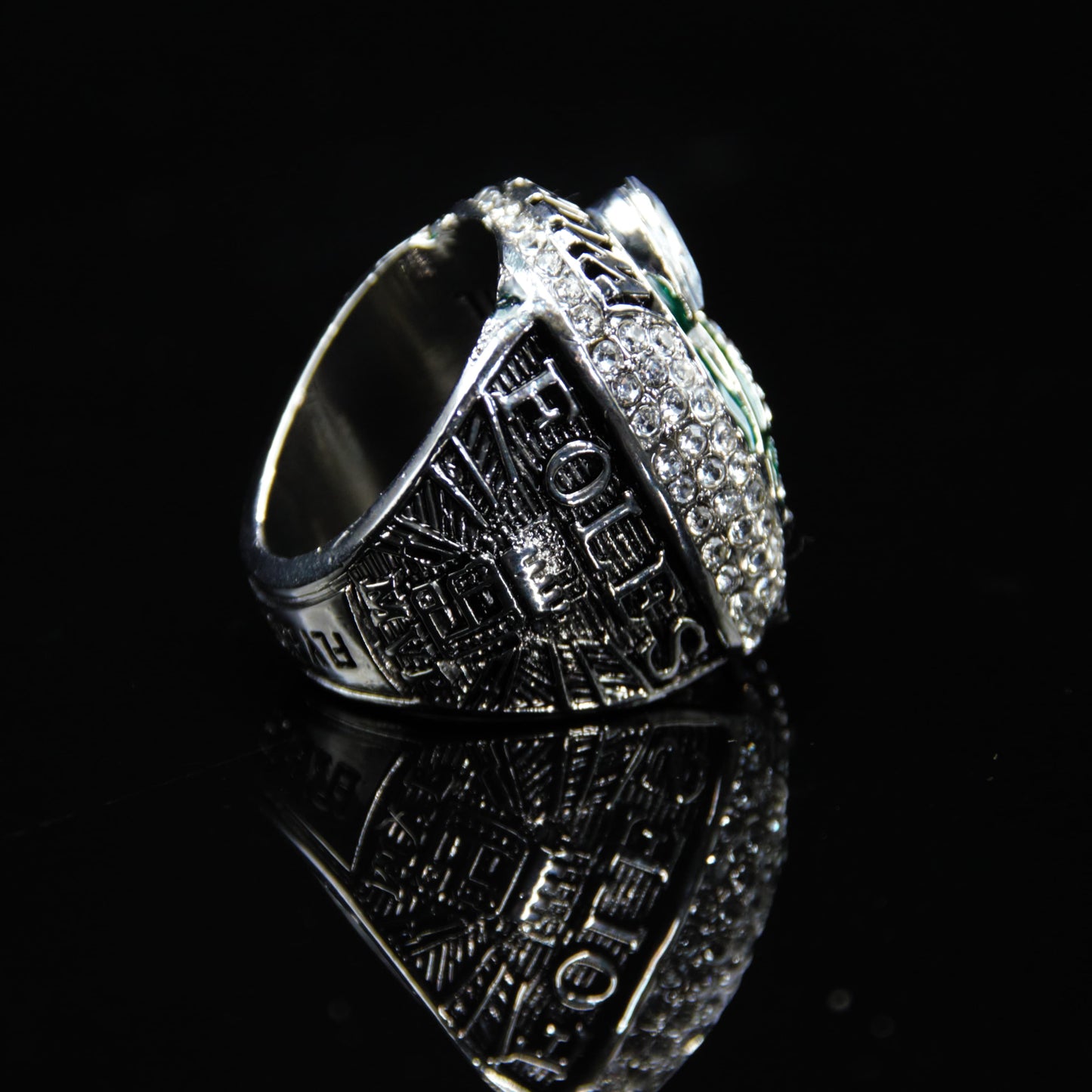 2017 NFL  Philadelphia Eagles Championship Replica Ring