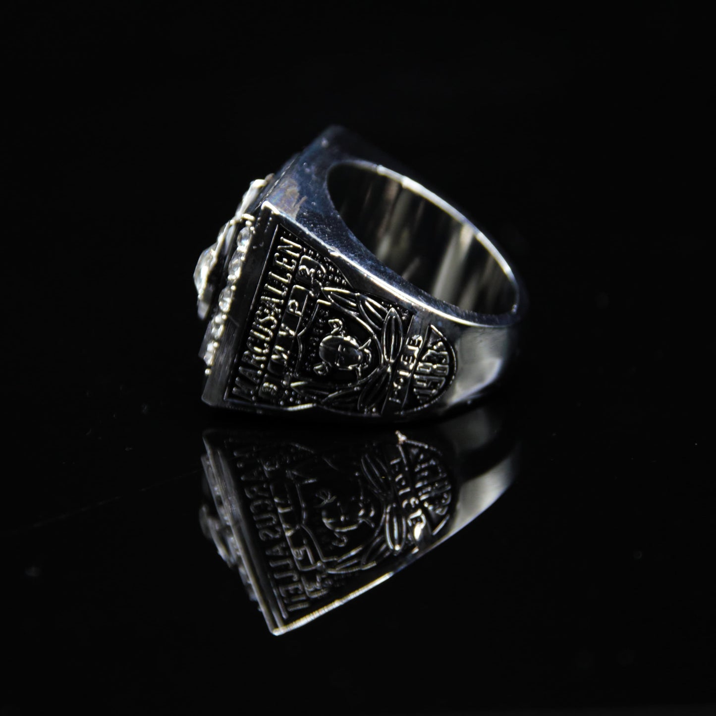 1983 NFL Los Angeles Raiders Championship Replica Ring