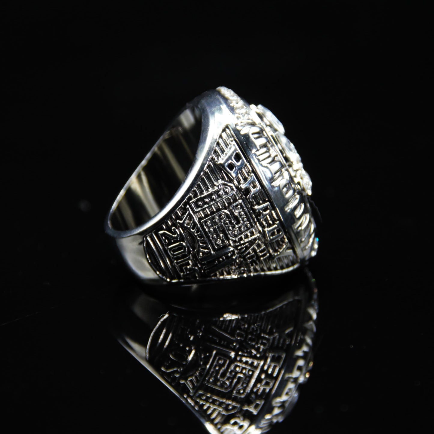 2014 NFL New England Patriots Championship Replica Ring