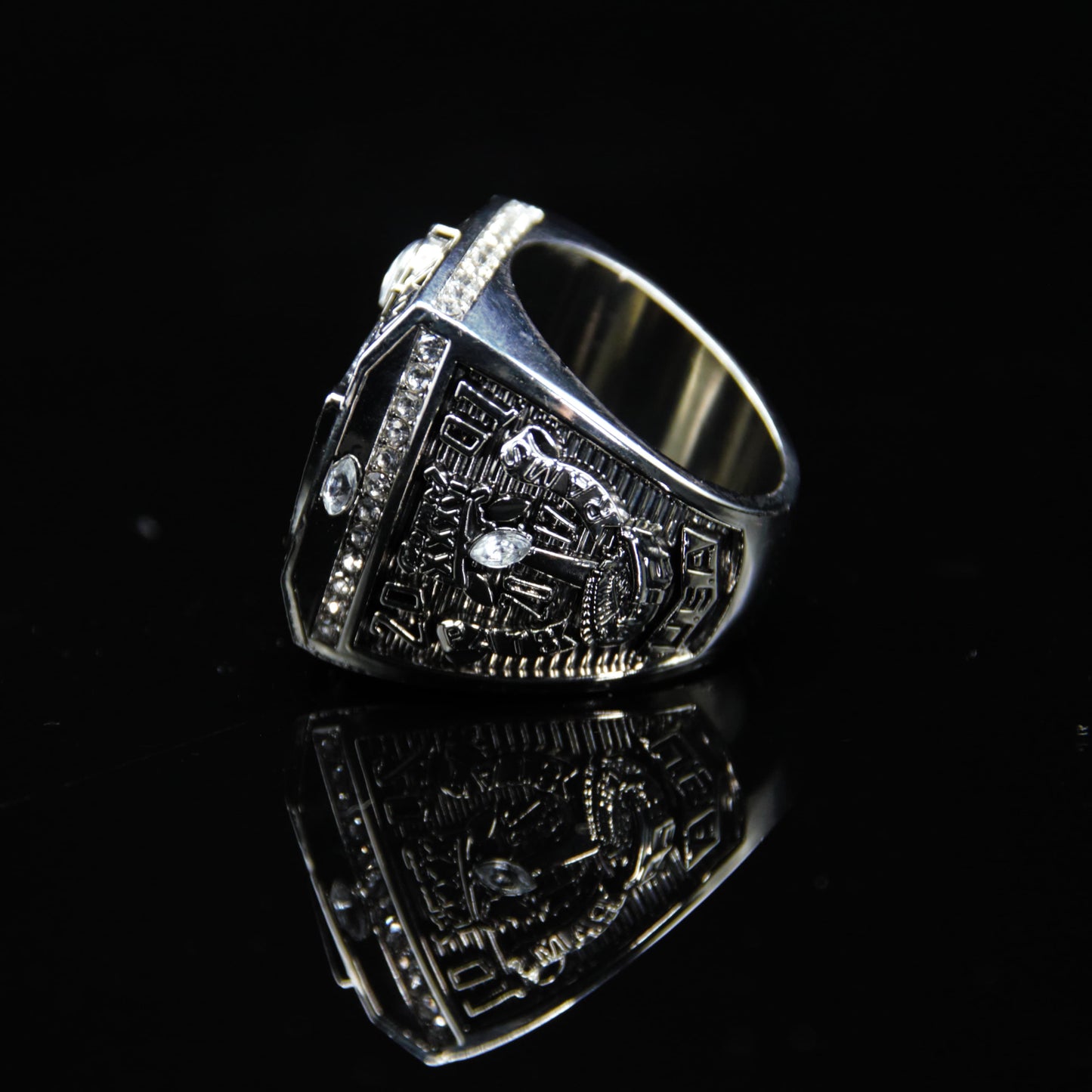 2001 NFL New England Patriots Championship Replica Ring