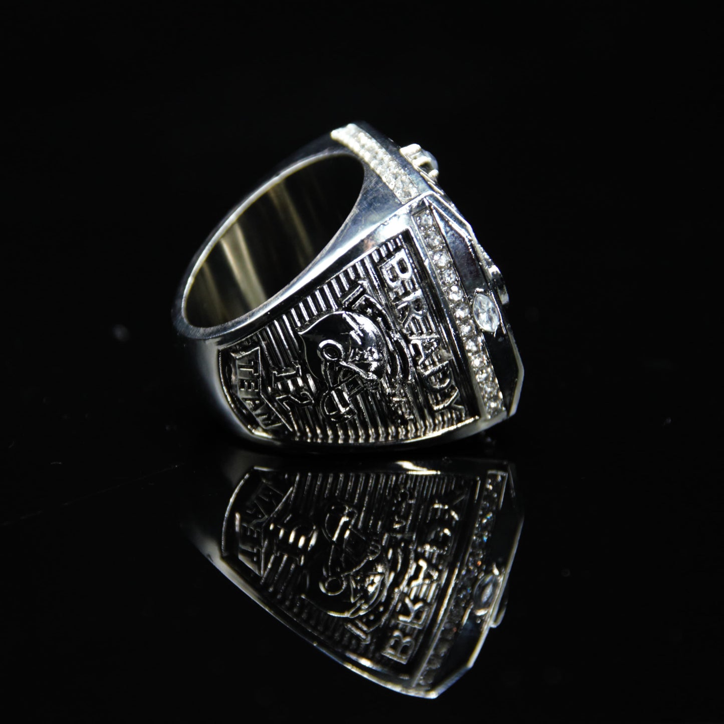 2001 NFL New England Patriots Championship Replica Ring