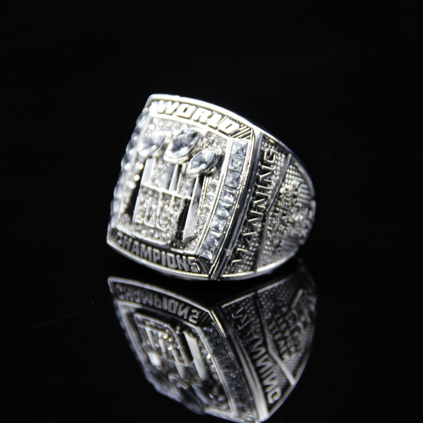 2007 NFL New York Giants Championship Replica Ring