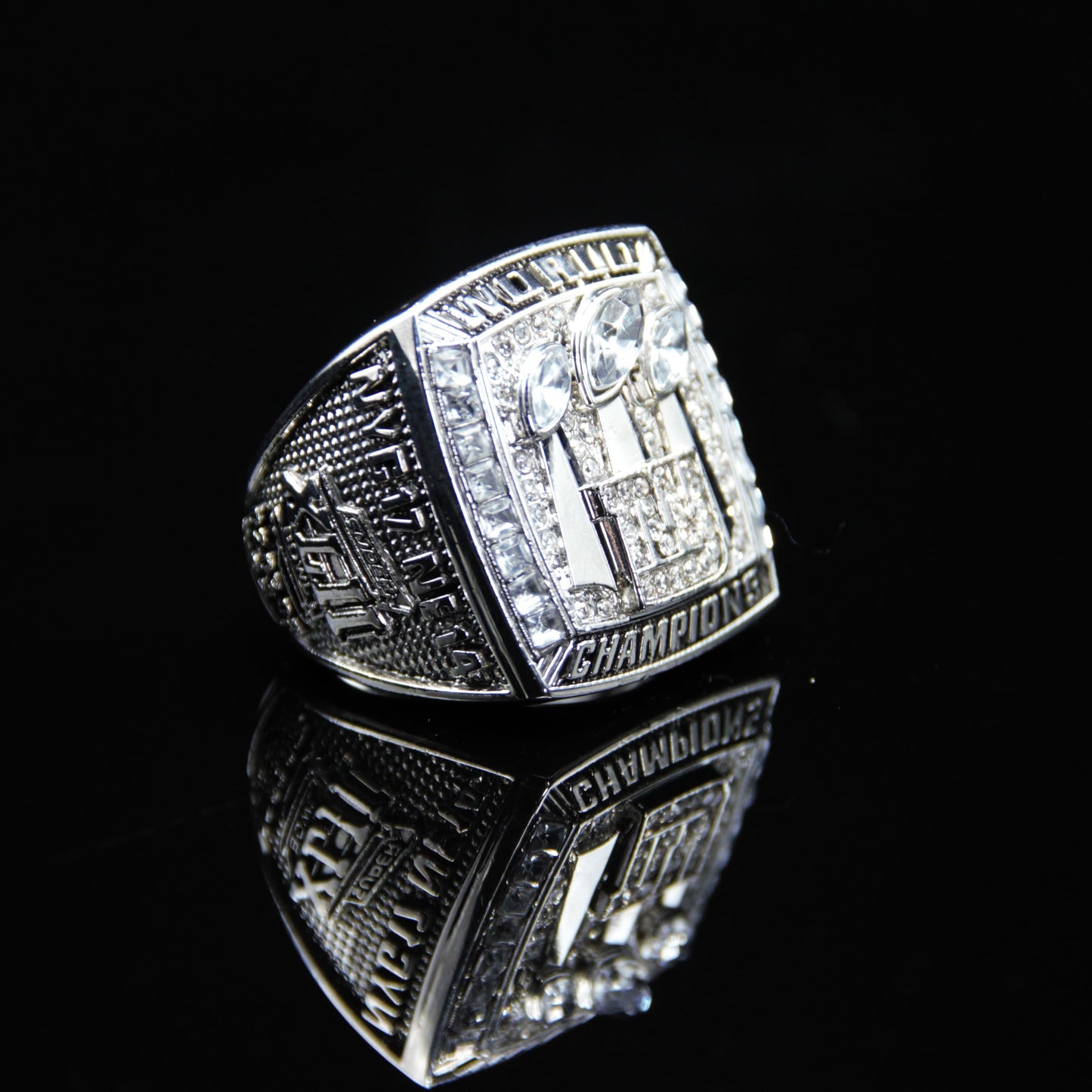 2007 NFL New York Giants Championship Replica Ring