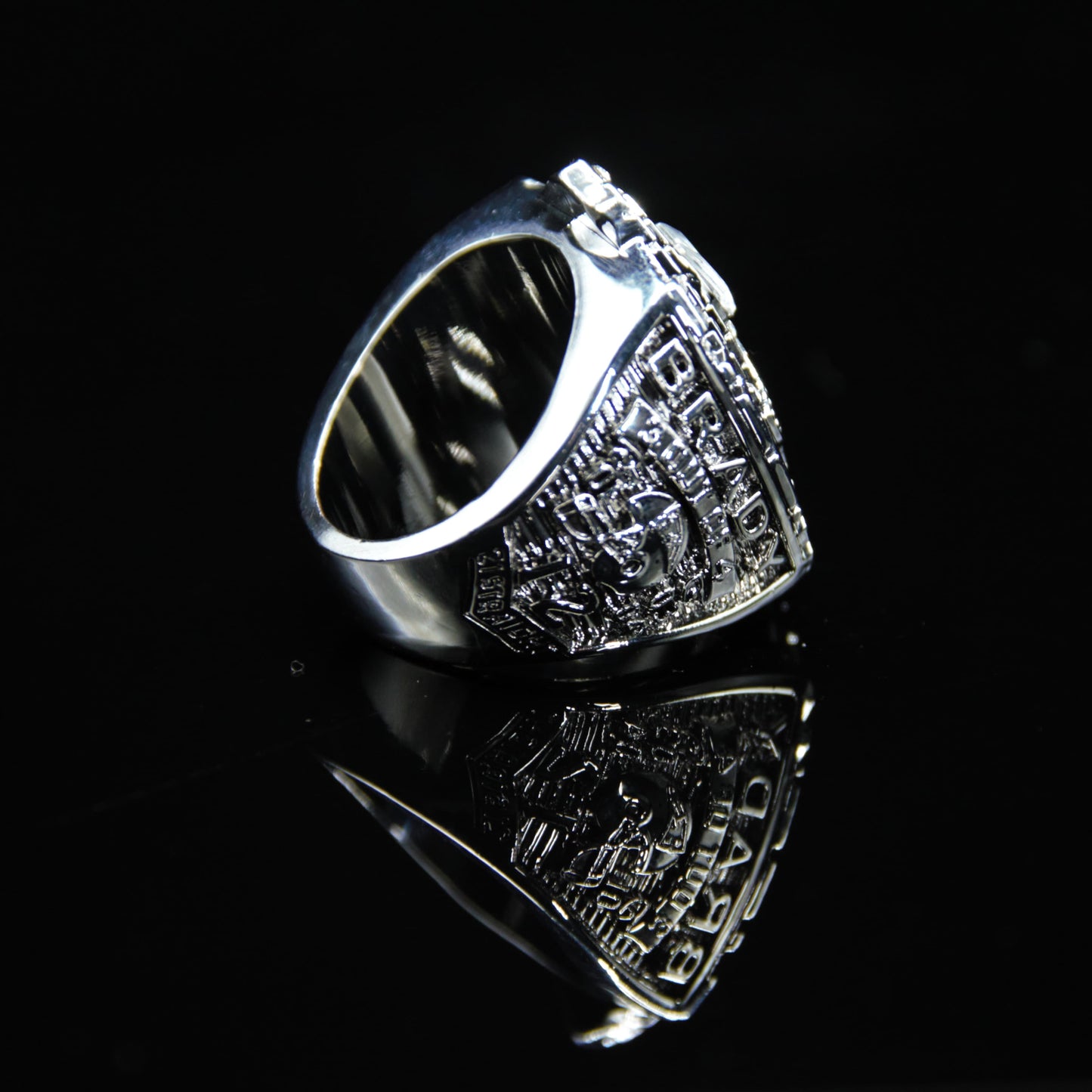 2004 NFL New England Patriots Championship Replica Ring