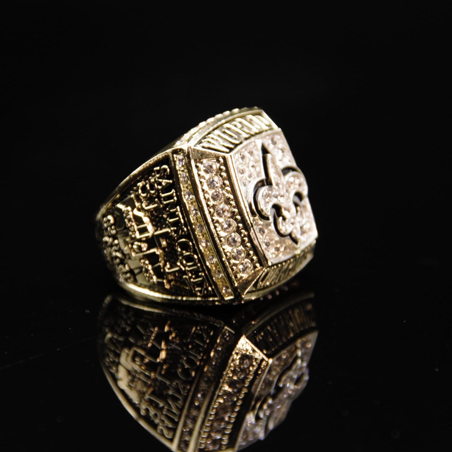 2009 NFL New Orleans Saints Championship Replica Ring