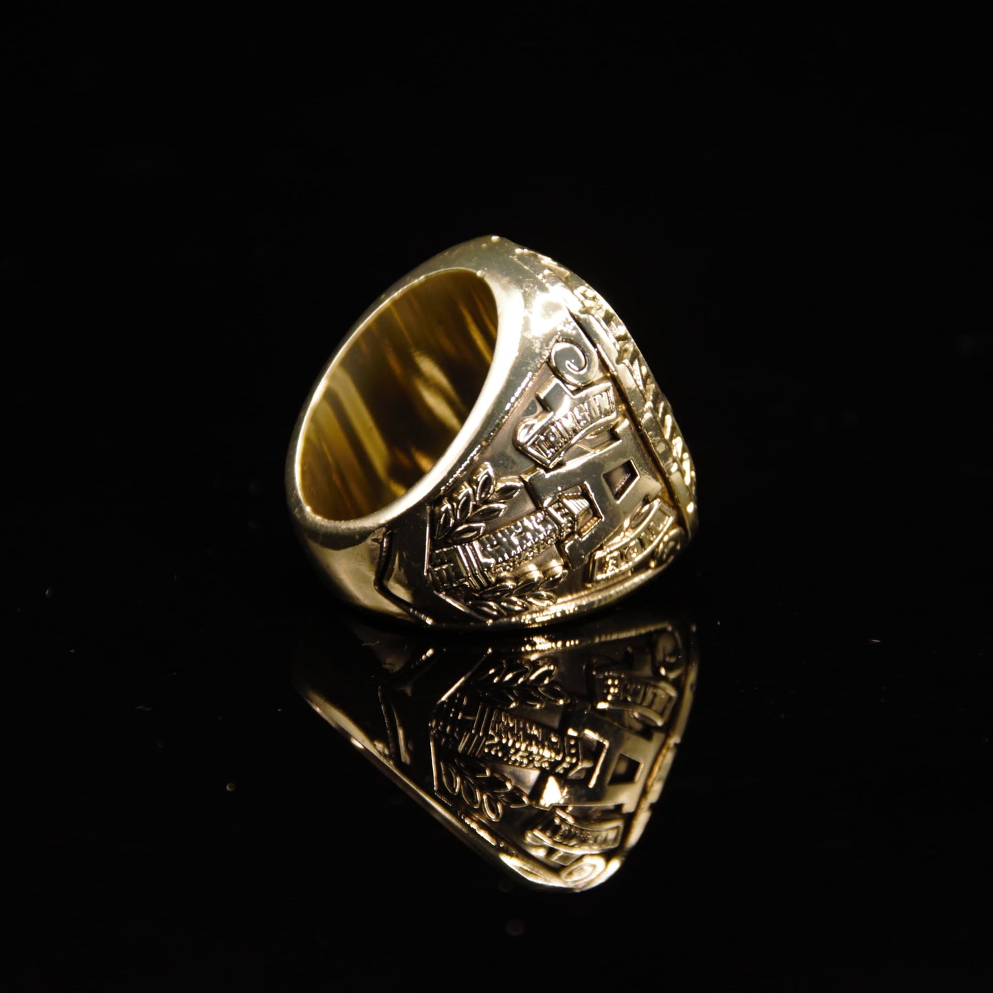 1973 NCAA Alabama Crimson Tide Team Replica Championship Ring