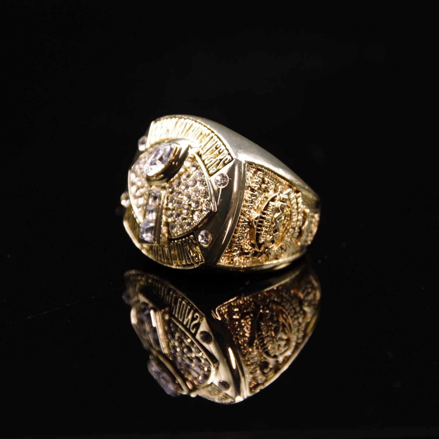 2002 NFL Tampa Bay Buccaneers Championship Replica Ring