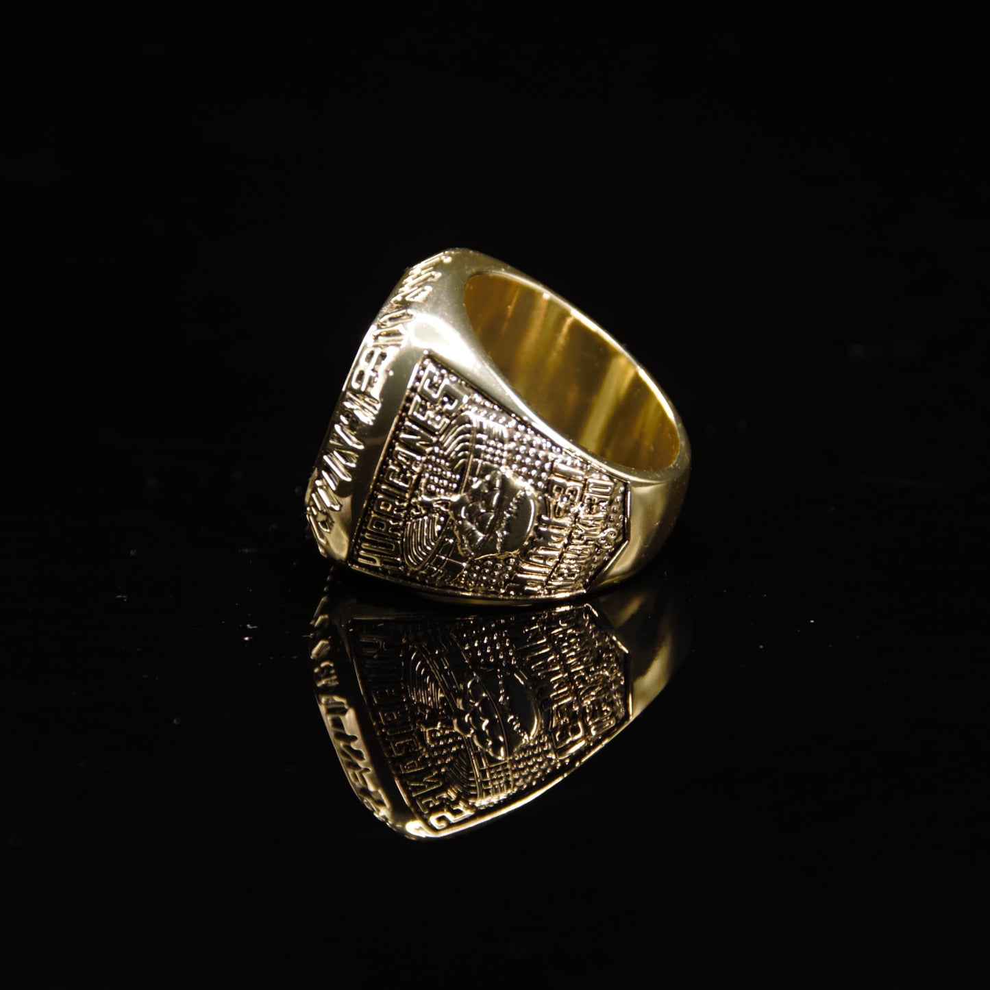 1983 Miami Hurricanes National Replica Championship Ring