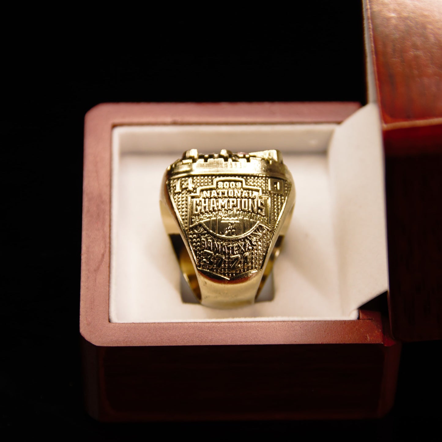 2009 NCAA Alabama Crimson Tide Team Replica Championship Ring