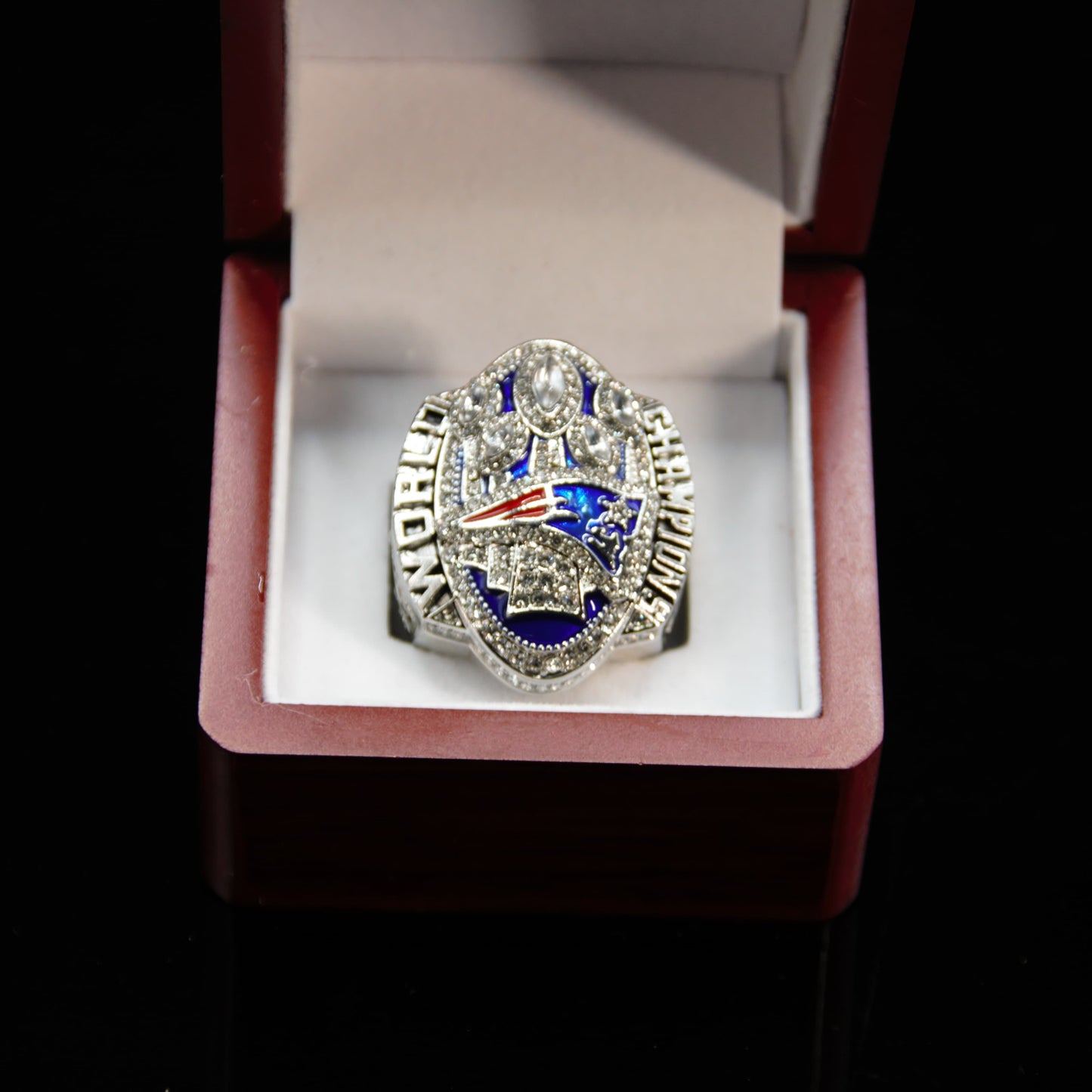 2016 NFL New England Patriots Championship Replica Ring